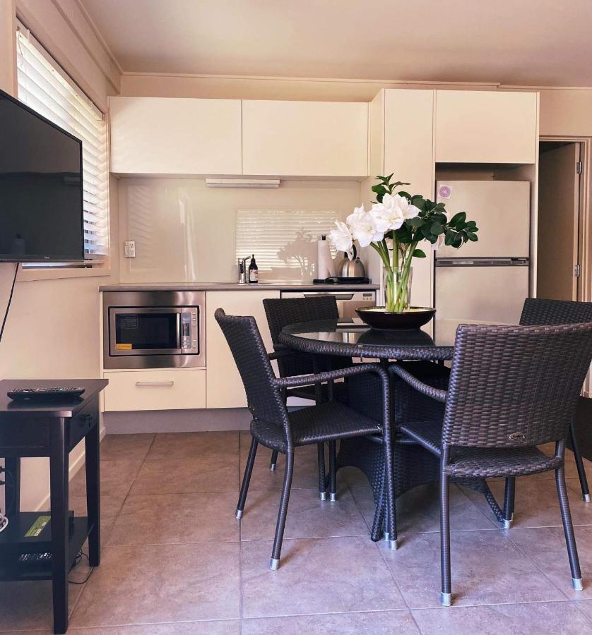 Retreat On Rita ~ Downtown Mount Maunganui With Beach Access Exterior foto